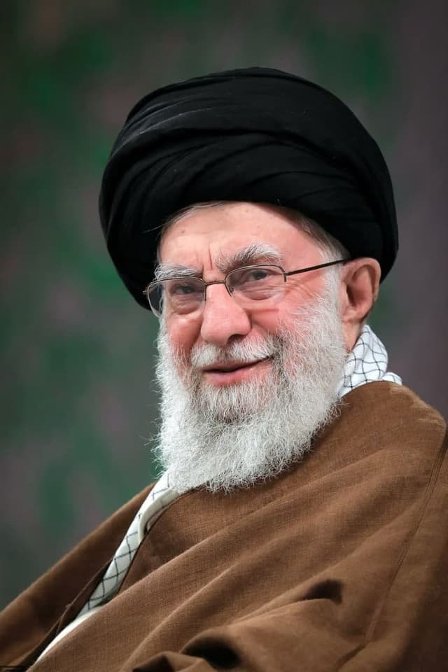 ایت الله سید علی خامنه ای دیدار مردمی