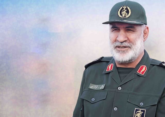 سردار شهید نورعلی شوشتری فرمانده قرارگاه قدس نیروی زمینی سپاه، مسئول امنیت جنوب شرق ایران