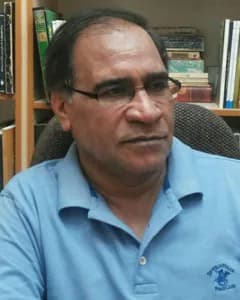 عباس اکبری