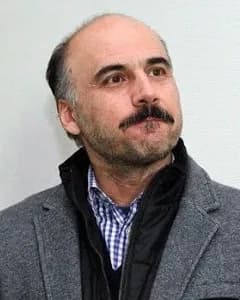 عادل یراقی