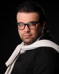 امین چنارانی