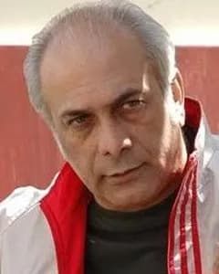 بهمن دان