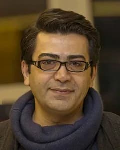 فرزاد حسنی
