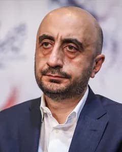 مهدی داوری