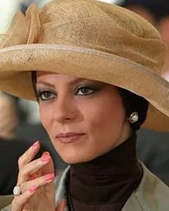 نگین محسنی