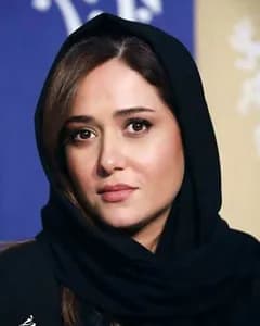 پریناز ایزدیار