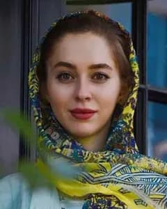 پریا مردانیان