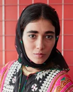 راضیه منصوری