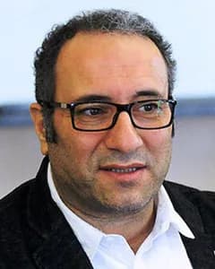 رضا میرکریمی