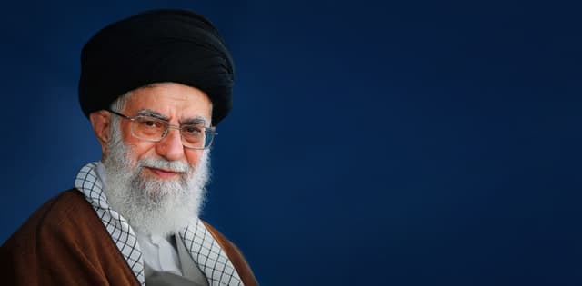 ایت الله سید علی خامنه ای رهبر جمهوری اسلامی ایران