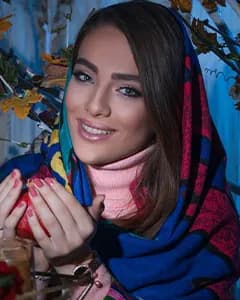 مریم زارعی