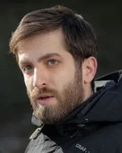 اشکان دلاوری